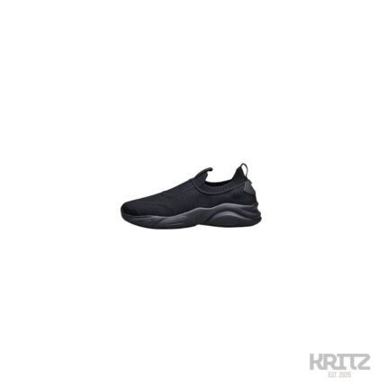 Black Slip-On Running Shoes Lightweight Comfortable Sneakers