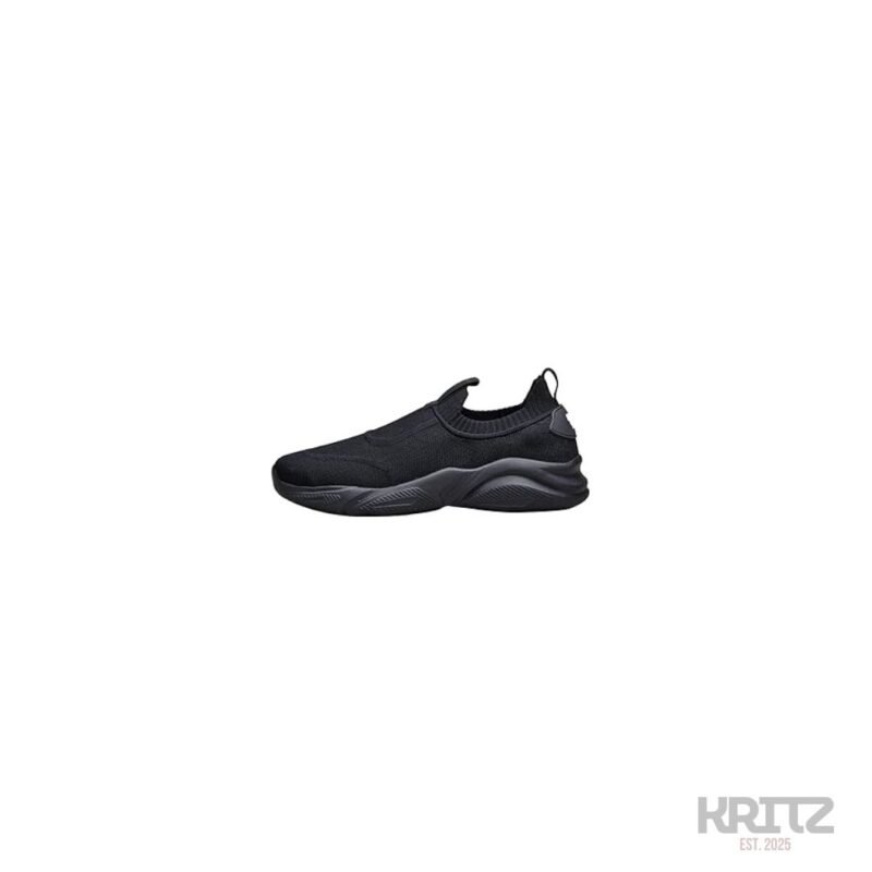 Black Slip-On Running Shoes Lightweight Comfortable Sneakers
